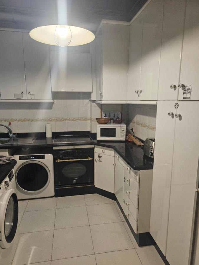Habitacion Amplia Y Centrica En Piso Compartido A Coruña Buitenkant foto